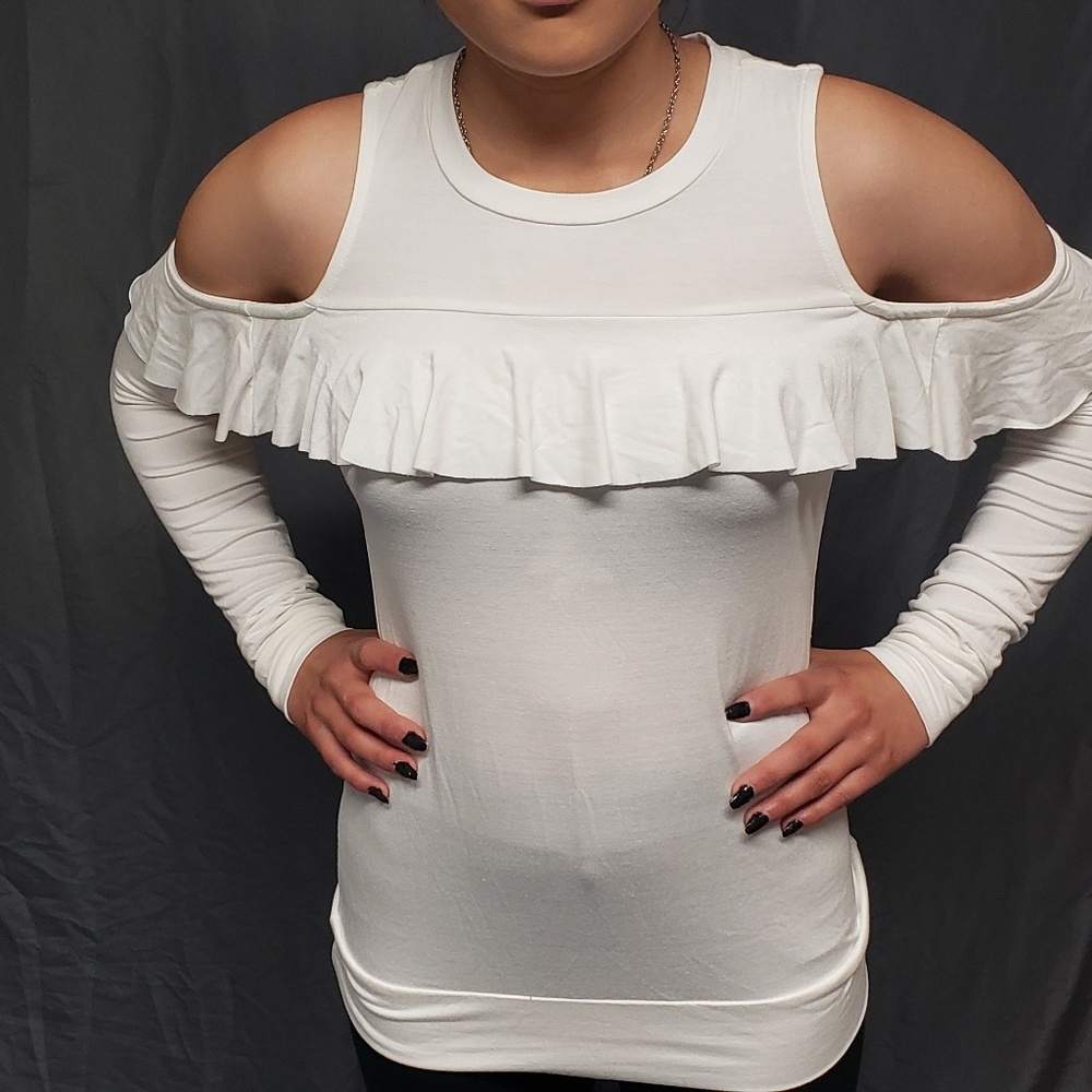 Cute cut out shoulder top